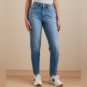 American Eagle Classic Mom Jean NWT